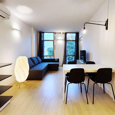 Moderno Apartamento En Terrassa Centro Bagian luar foto